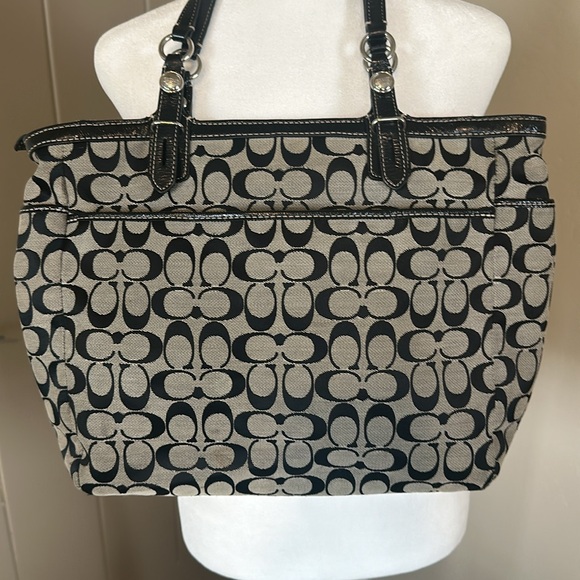 Coach Shoulder Bag with buckle detailing on straps. Outside Side & back pockets - Picture 3 of 6